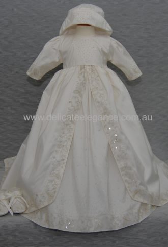 4204: Unisex Silk Christening Gown