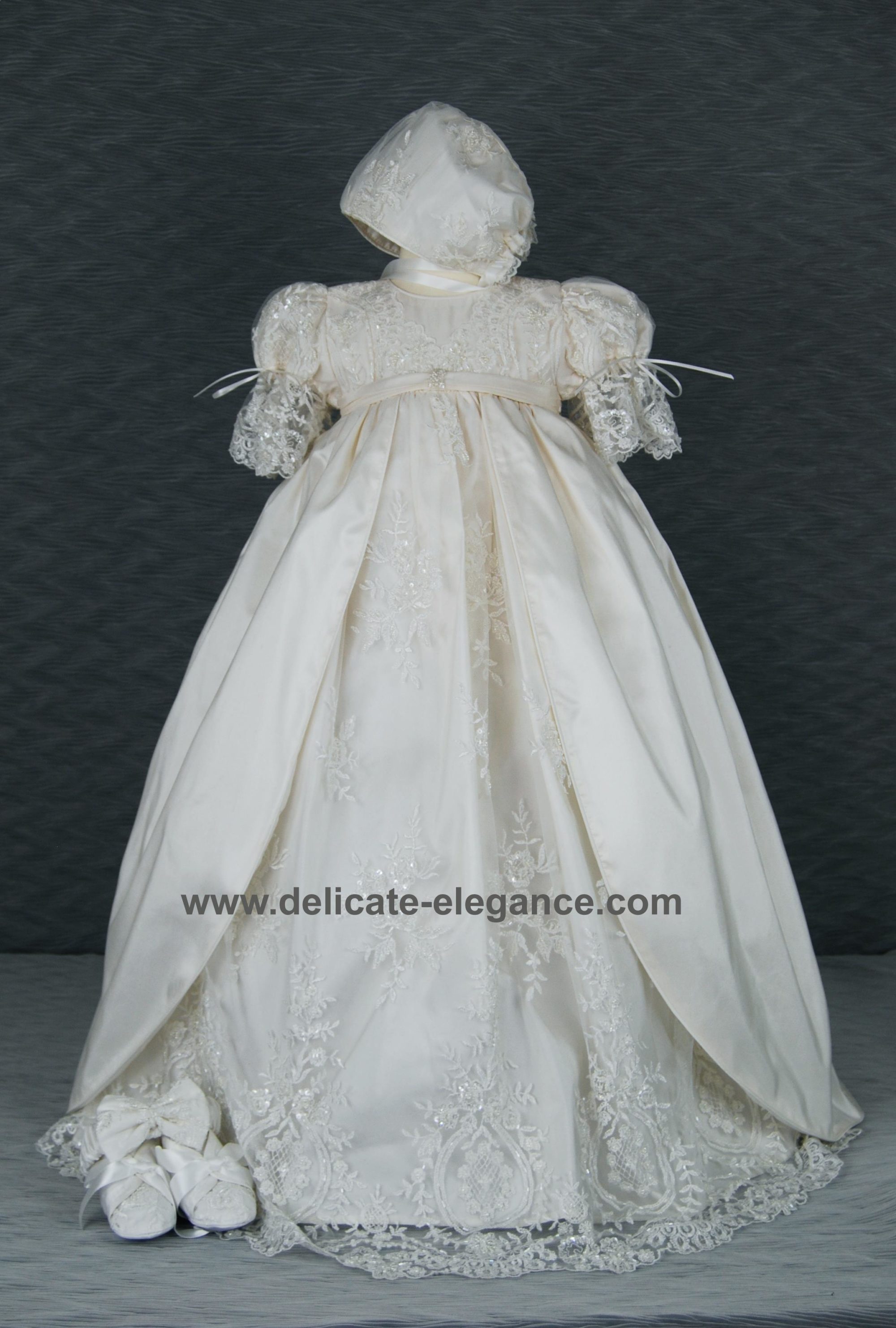 4256 (Ivory Lace): Girls' Silk Christening Gown