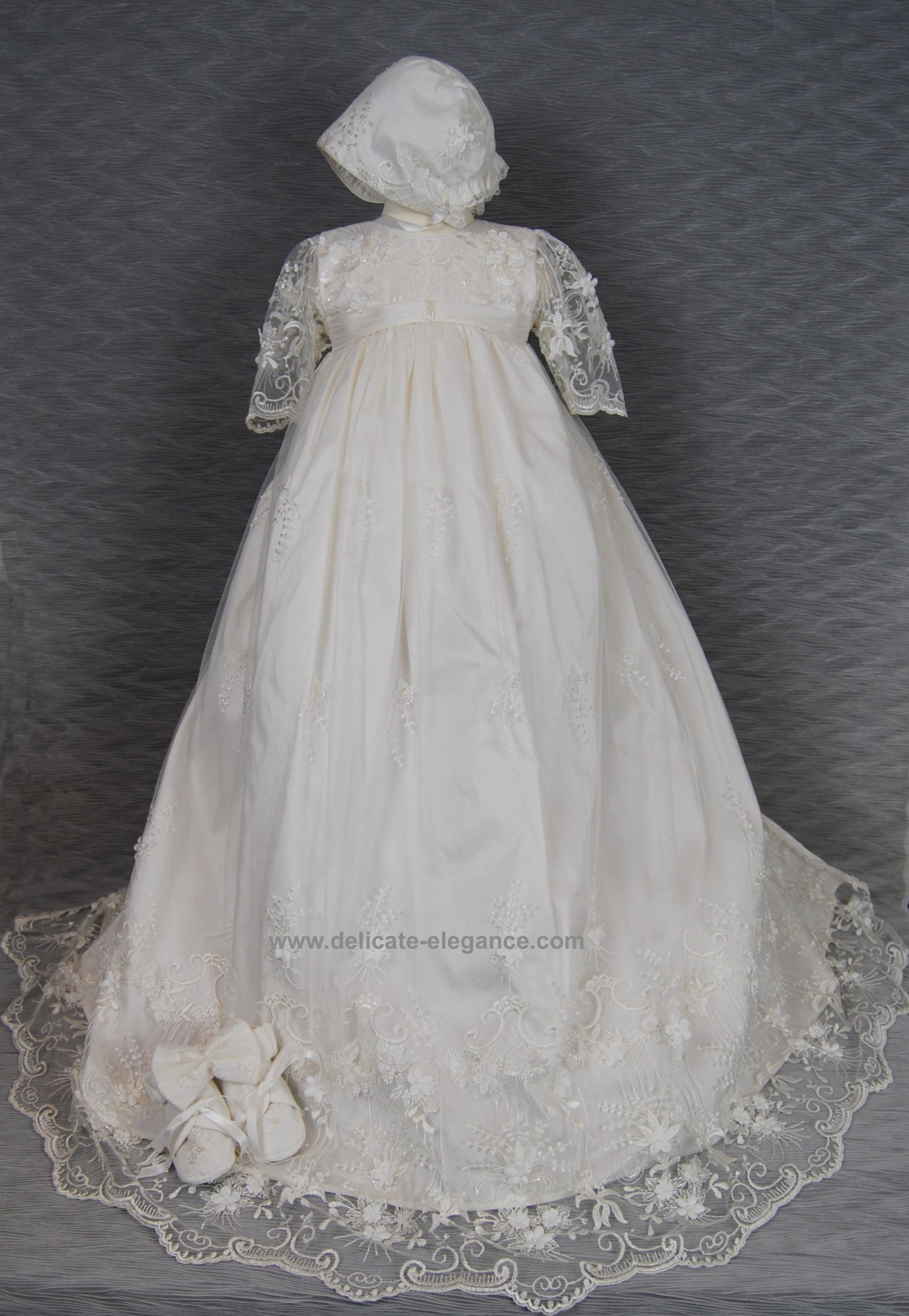 4267 (Ivory Lace): Girls’ Silk Christening Gown