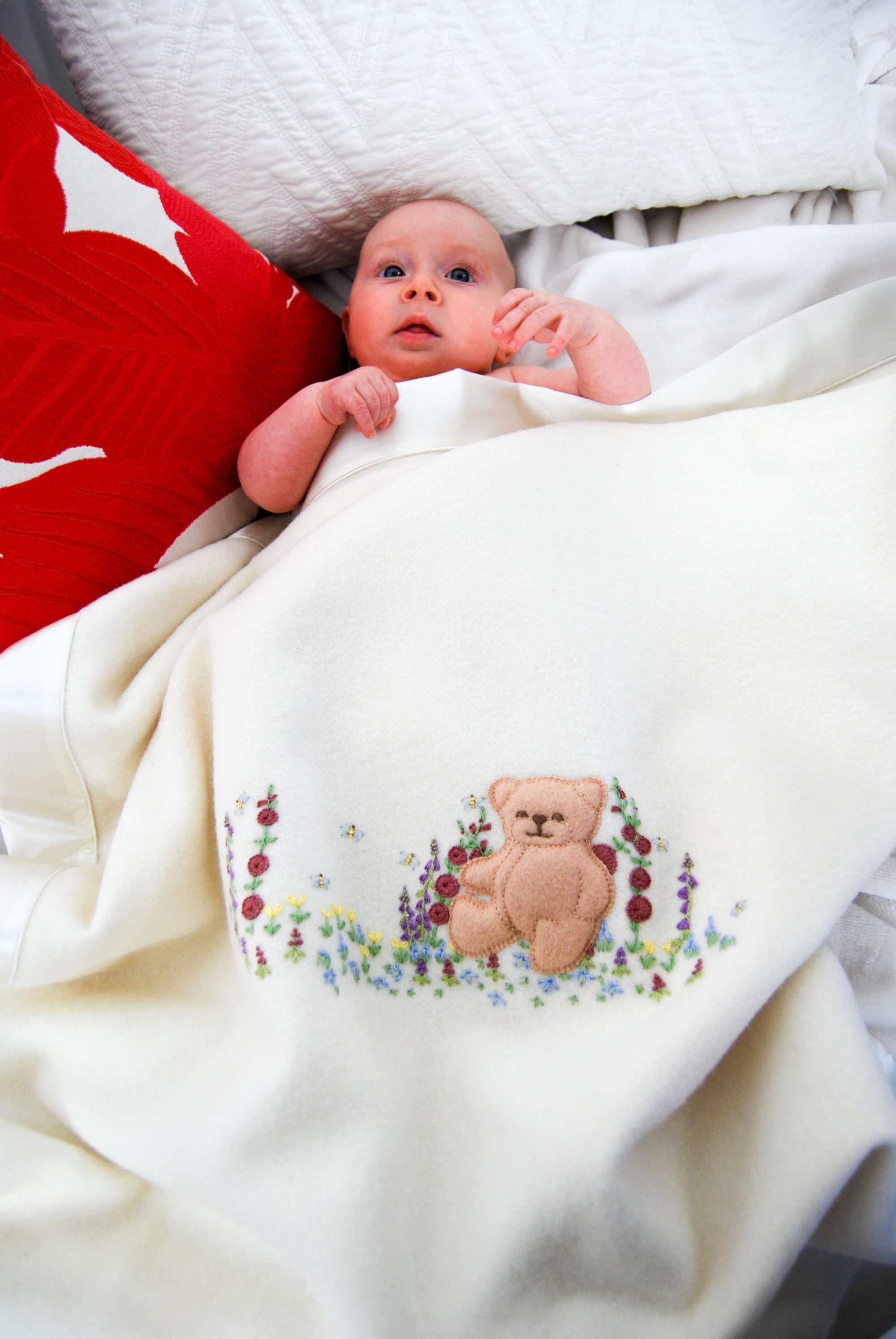 Cot Blanket with Embroidered Bear